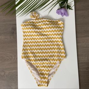Guess One-Piece Swimsuit in Yellow and White